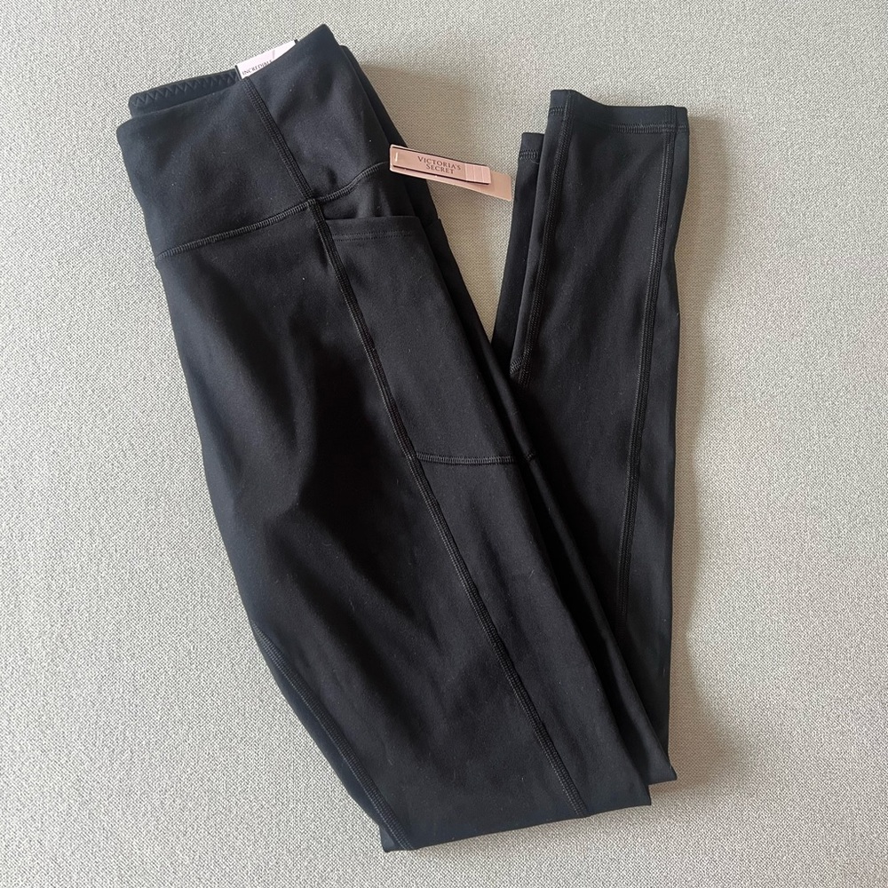 Women’s Victoria’s Secret Incredible Essential High Rise Black Leggings